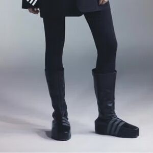 Y-3 Adidas Kyasu Overboot in Black Leather